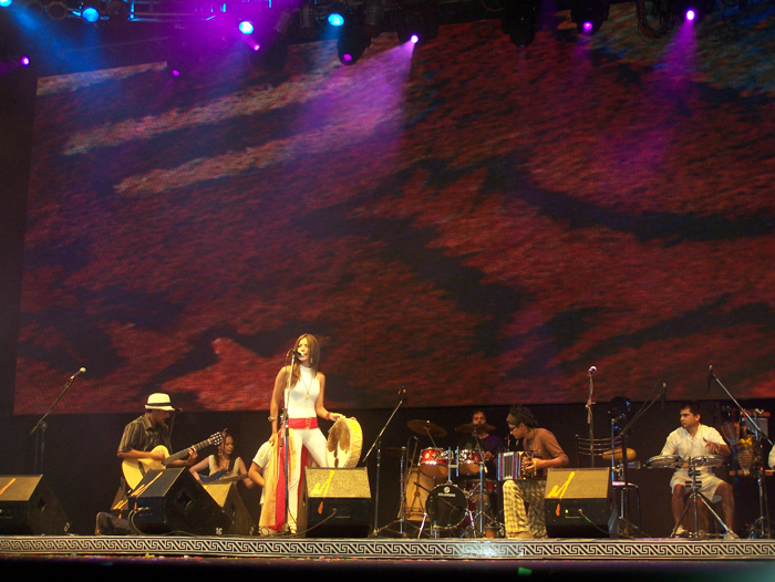 Grinfeld - Festival de Cosquín 2011 - Roxana Carabajal
